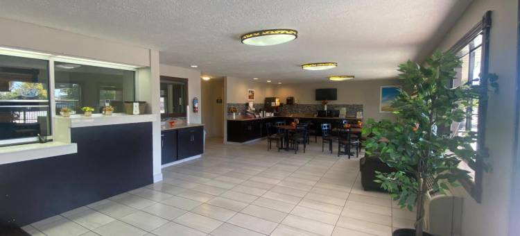 阿尔伯克基西部温德姆戴斯套房酒店(Days Inn & Suites by Wyndham Albuquerque West)图片