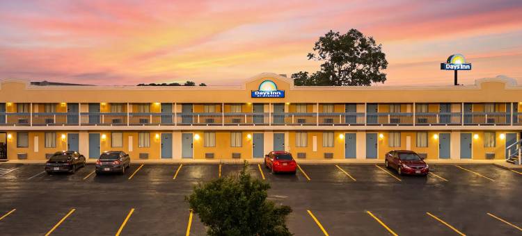 韦恩堡戴斯酒店(Days Inn by Wyndham Fort Wayne)图片