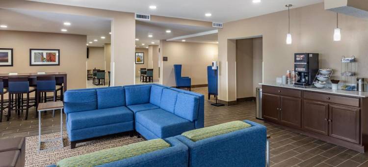 品质酒店及套房春湖 - 费耶特维尔近自由堡(Quality Inn & Suites Spring Lake - Fayetteville Near Fort Liberty)图片