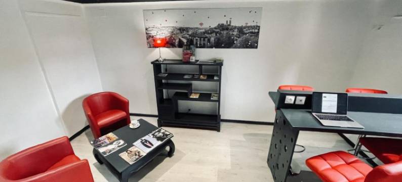 凡尔登尊贵酒店-真实巴拉丁斯(Hôtel Restaurant le Privilège - Authentic by Balladins)图片