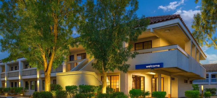 千橡树南6号汽车旅馆(Motel 6 Thousand Oaks, CA)图片