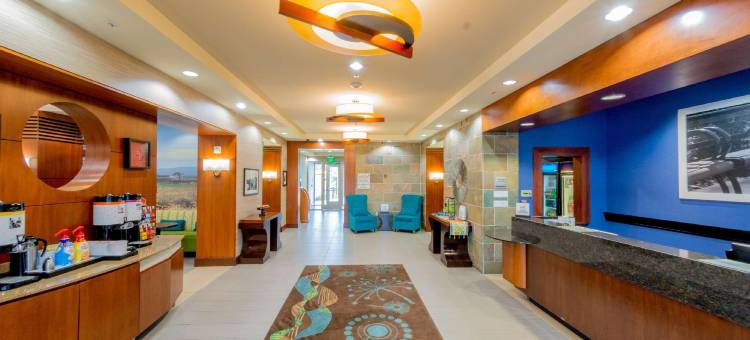 希尔顿欢朋套房酒店-科罗纳里布东(Hampton Inn & Suites Riverside/Corona East)图片