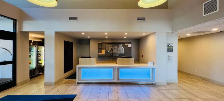 萨利纳斯智选假日酒店(Holiday Inn Express & Suites SALINAS by IHG)图片