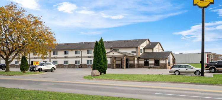 韦弗利速8酒店(Super 8 by Wyndham Waverly)图片