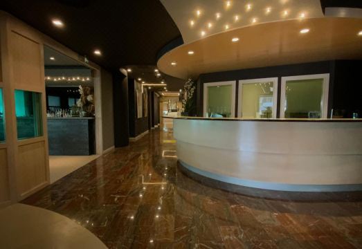 International Beach HotelHotel Overview