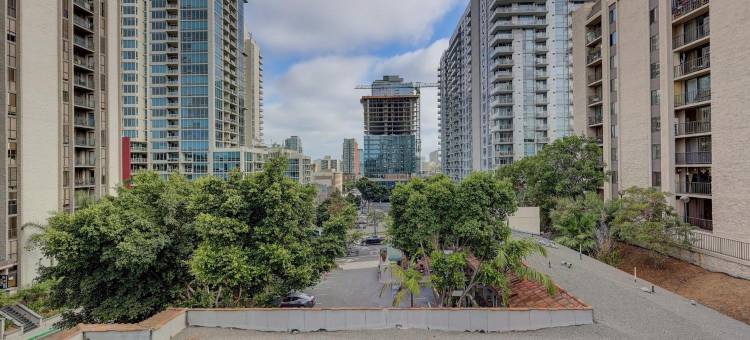圣迭戈-市中心-会议中心戴斯酒店(Days Inn by Wyndham San Diego/Downtown/Convention Center)图片