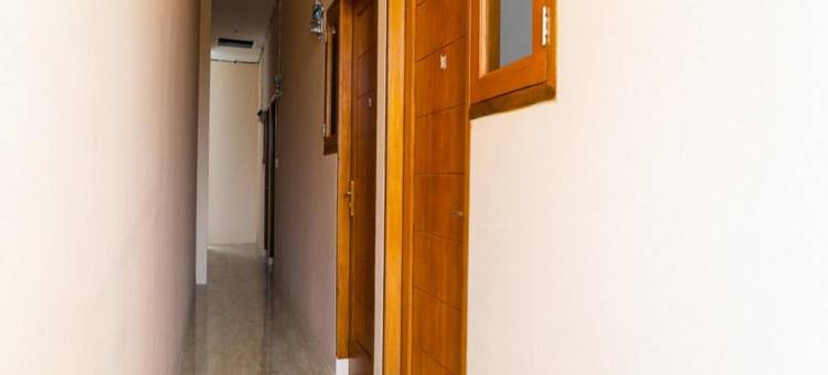 红多兹酒店-近西皮昂英达购物中心(RedDoorz Near Cipinang Indah Mall)图片