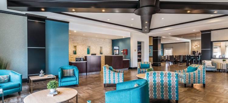 达拉斯大草原城南部拉昆塔温德姆套房酒店(La Quinta Inn & Suites by Wyndham Dallas Grand Prairie South)图片