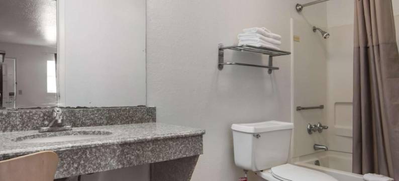 得克萨斯亚特兰大 6 号汽车旅馆(Motel 6 Atlanta, TX)图片