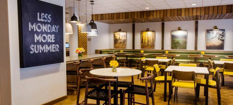 费城布鲁莫尔-新镇广场万枫套房酒店(Fairfield Inn & Suites Philadelphia Broomall/Newtown Square)图片