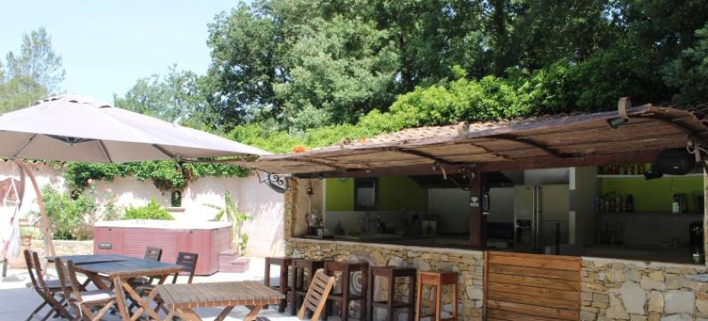 莱赛克雷特迪费恩德秘密(Les Secrets du Défends)图片