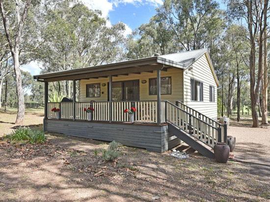 Olive Grove 3 Cottage with Wifi in Central Vineyard Area