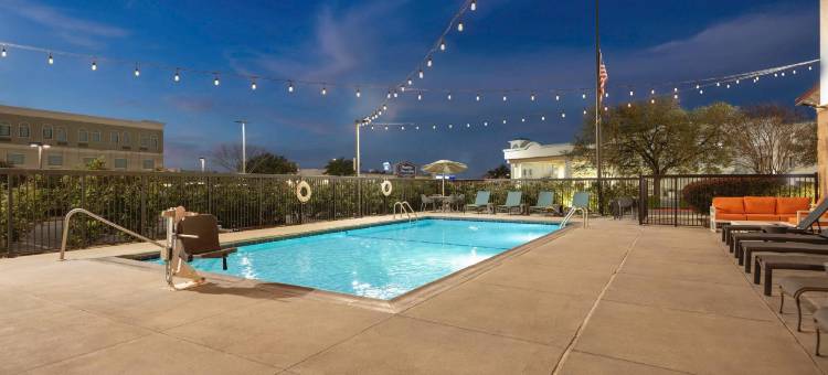 希尔顿欢朋套房酒店-圣马科斯(Hampton Inn & Suites San Marcos)图片