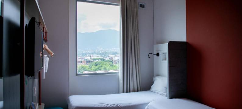 宜必思快捷伊塔圭酒店(ibis budget Medellín Itagüí Metro)图片