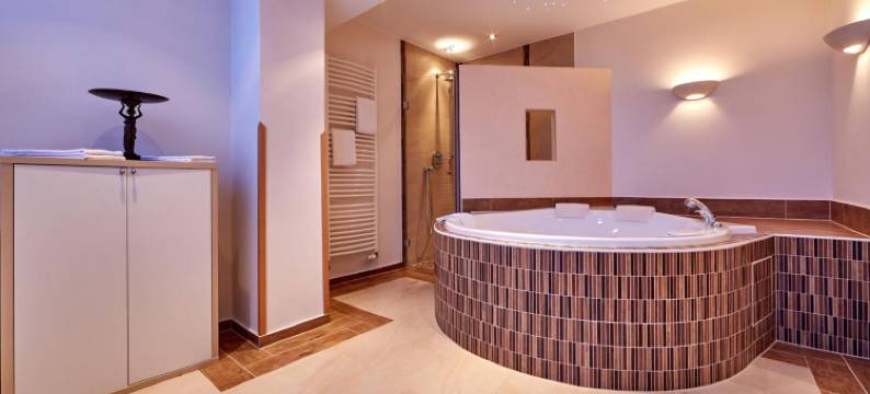 瓦克森斯腾罗曼蒂克艾尔彭酒店(Romantik Alpenhotel Waxenstein)图片