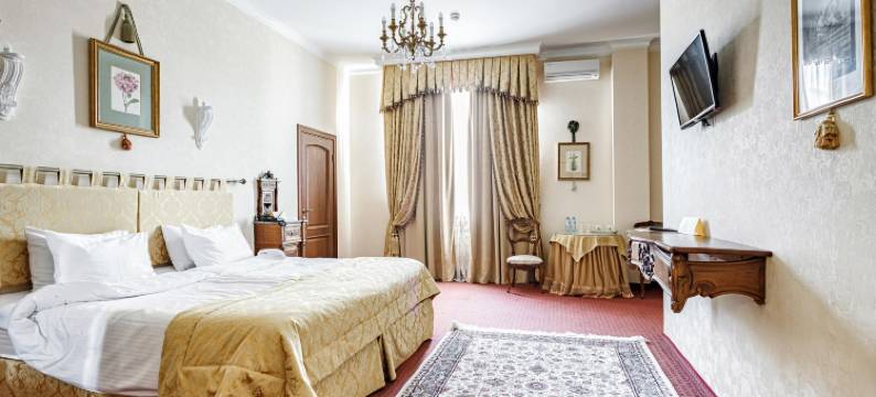 布里斯托尔酒店(Bristol Hotel)图片