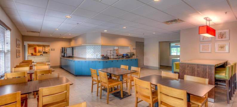 克里斯特尔莱克丽怡酒店(Country Inn & Suites by Radisson, Crystal Lake, IL)图片