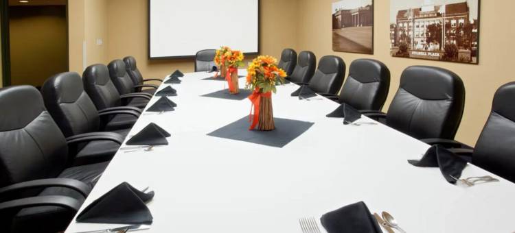 Holiday Inn 旅顺口 - 中央公园 by IHG(Holiday Inn Port Arthur - Park Central by IHG)图片