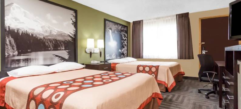 拉格兰德速8酒店(Super 8 by Wyndham LaGrande)图片