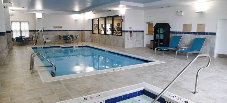 劳伦斯市中心TownePlace Suites酒店(TownePlace Suites Lawrence Downtown)图片