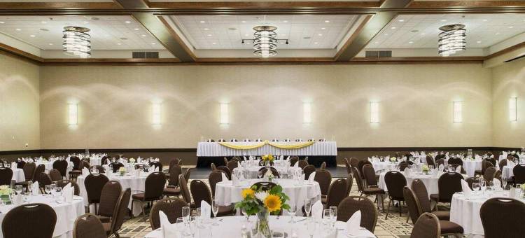 奥马哈市区逸林酒店及行政会议中心(DoubleTree by Hilton Hotel Omaha Downtown)图片