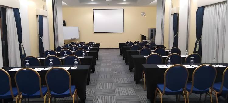 圣托马斯套房酒店(SanTomas Suites)图片