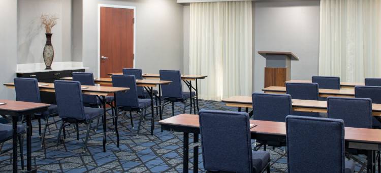 特克萨卡纳万怡酒店(Courtyard Texarkana)图片