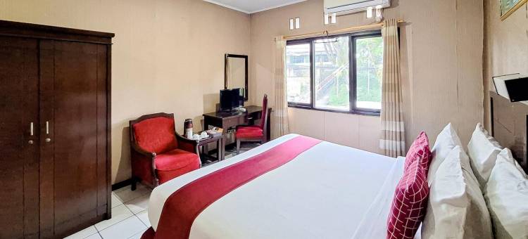 Naratas Hotel Cisarua Puncak Mitra RedDoorz图片