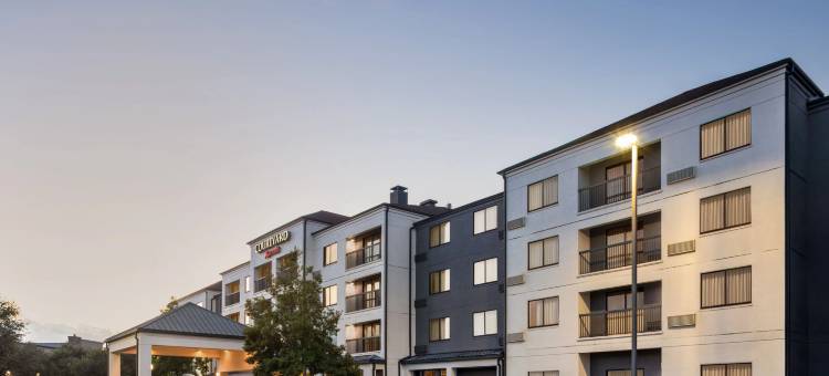 休斯顿舒格兰/斯塔福万怡酒店(Courtyard Houston Sugar Land/Stafford)图片