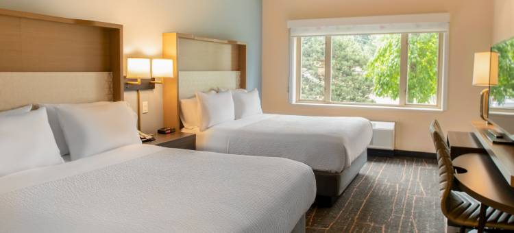 维多利亚麋鹿湖套房酒店(Holiday Inn Victoria – Elk Lake)图片