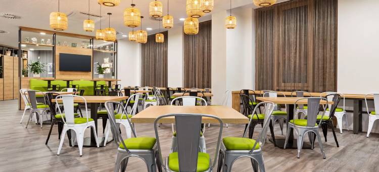 温德姆开姆尼斯速8酒店(Super 8 by Wyndham Chemnitz)图片