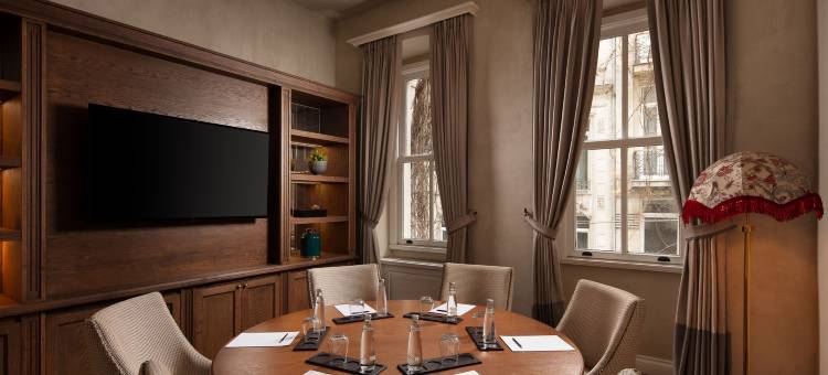 佩拉阿达汉德卡蒙多-傲途格精选(Adahan DeCamondo Pera, Autograph Collection)图片