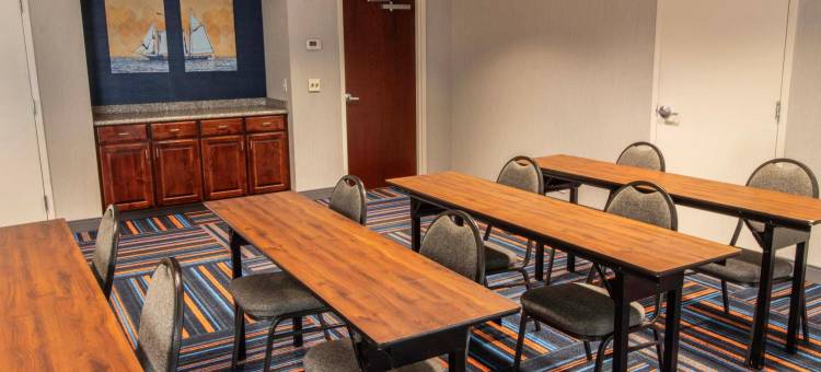 希尔顿欢朋套房酒店-诺福克机场(Hampton Inn & Suites Norfolk-Airport)图片