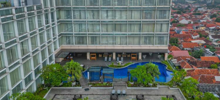 勒克斯顿西里邦会议中心酒店(The Luxton Cirebon Hotel and Convention)图片