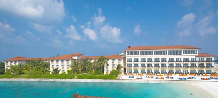 瑚湖尔岛酒店(Hulhule Island Hotel)图片