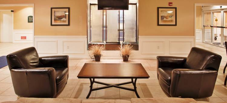 智选假日套房酒店威奇托机场 by IHG(Holiday Inn Express & Suites Wichita Airport by IHG)图片