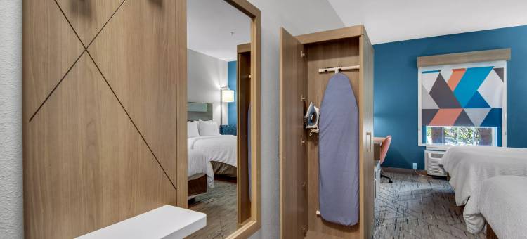 德斯廷E购物中心区智选假日套房酒店(Holiday Inn Express & Suites DESTIN E - COMMONS MALL AREA by IHG)图片