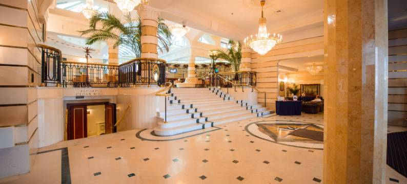 圣彼得堡大使酒店(Ambassador Hotel)图片