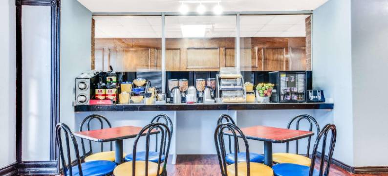 拉雷多戴斯套房酒店(Days Inn & Suites by Wyndham Laredo)图片