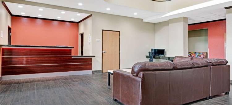 圣安东尼奥-阿拉莫多姆地区速8酒店(Super 8 by Wyndham San Antonio/Alamodome Area)图片