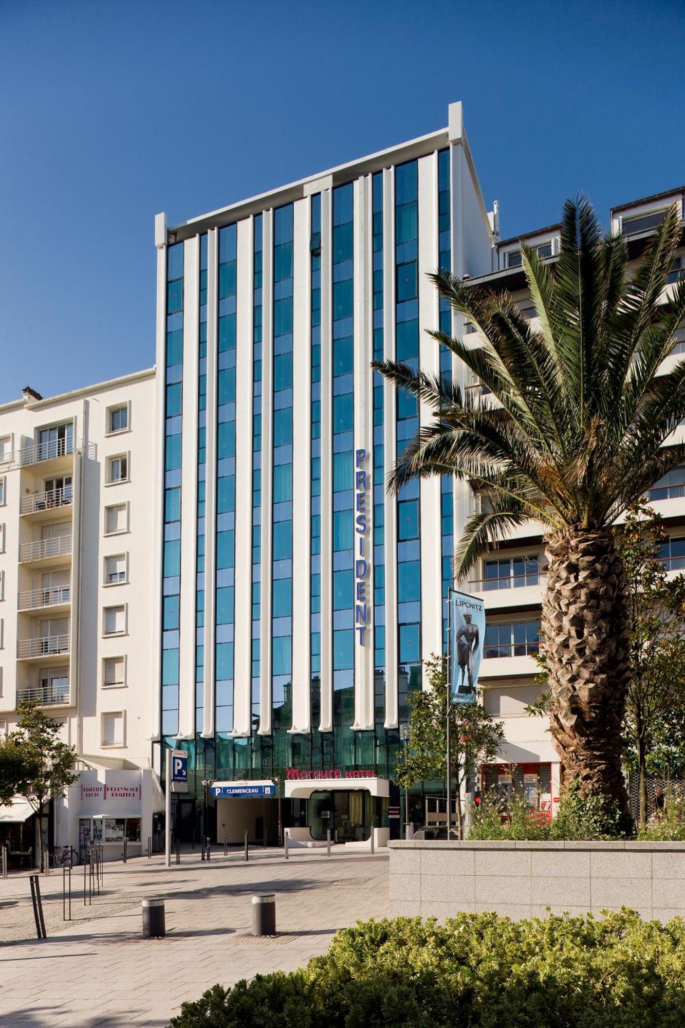 Hôtel Mercure Président Biarritz Plage Over view
