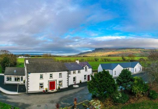 The Willows B&B and Orchard Self Catering Studios Hotel Overview