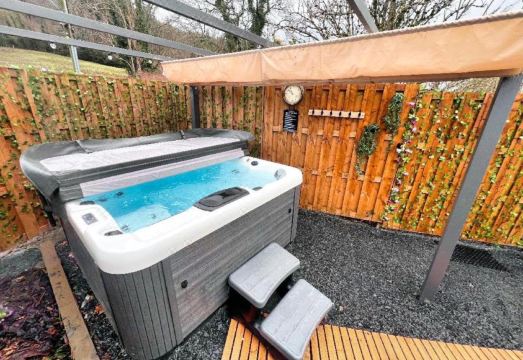 Dolgun Uchaf Historic B&B and Cottages in Snowdonia Hotel Overview