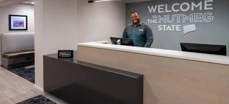 希尔顿欢朋酒店-哈特福德机场(Hampton Inn Hartford-Airport)图片