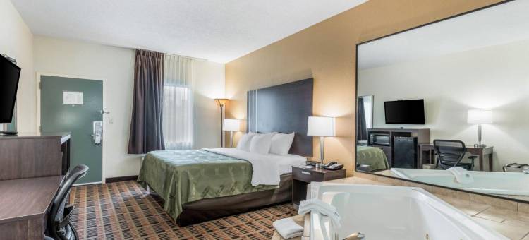 约翰逊城品质酒店(Quality Inn Downtown)图片