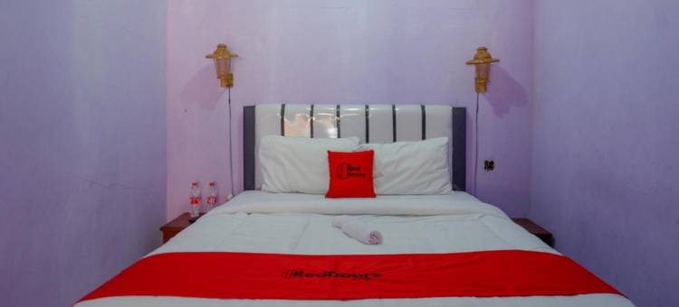 RedDoorz Near Goa Jatijajar 2图片