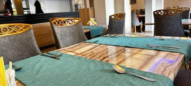 中央酒店和餐厅(Central Hotel & Restaurant)图片