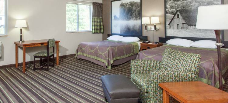 里奇兰兹-克莱普尔山地区温德姆速8酒店(Super 8 by Wyndham Richlands/Claypool Hill Area)图片