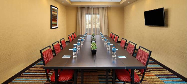 弗勒斯诺-优胜美地国际机场万枫套房酒店(Fairfield Inn & Suites Fresno Yosemite International Airport)图片