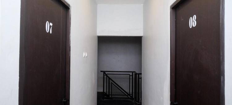 红门酒店-近三宝垄腾特雷姆商场(RedDoorz Near Tentrem Mall Semarang)图片